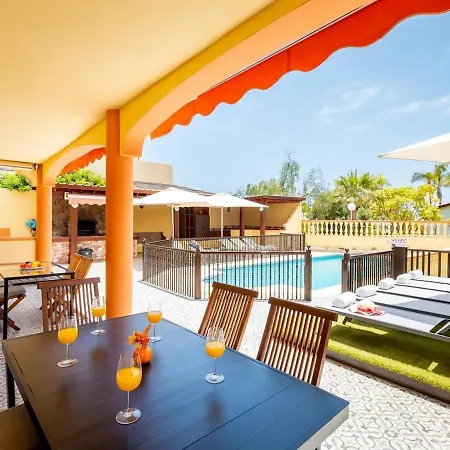 Luxury Luna With Private Heated Pool Βίλα